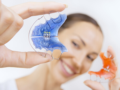 Properly Clean Orthodontic Retainers